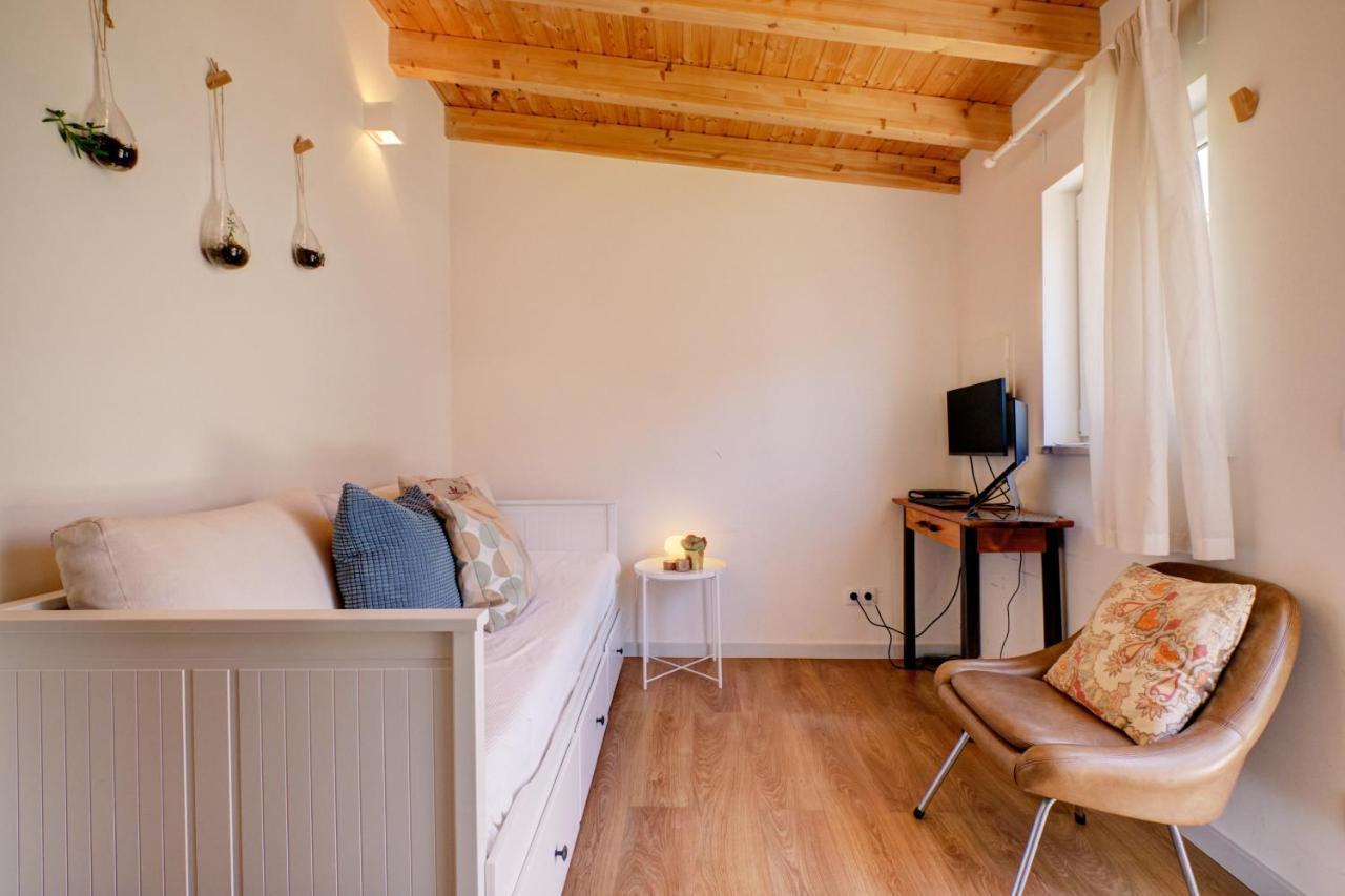 Comfortable Town House In Quiet Area By Lovelystay ลิสบอน ภายนอก รูปภาพ