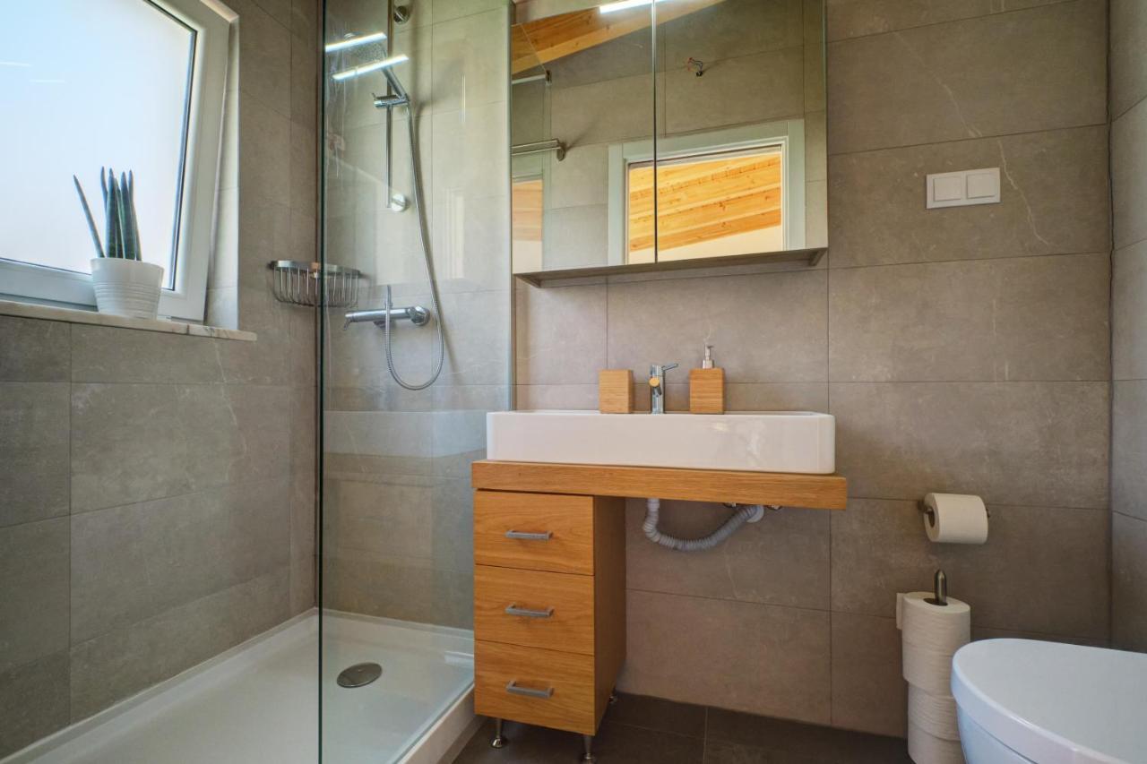 Comfortable Town House In Quiet Area By Lovelystay ลิสบอน ภายนอก รูปภาพ
