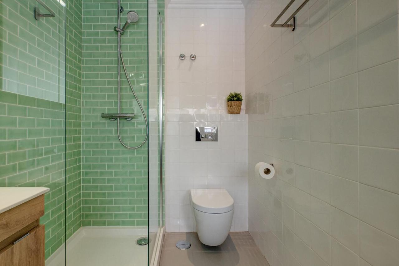 Comfortable Town House In Quiet Area By Lovelystay ลิสบอน ภายนอก รูปภาพ
